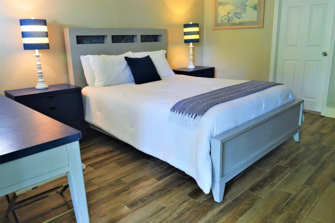 Meris Gardens B&B Bethany Beach Exteriör bild